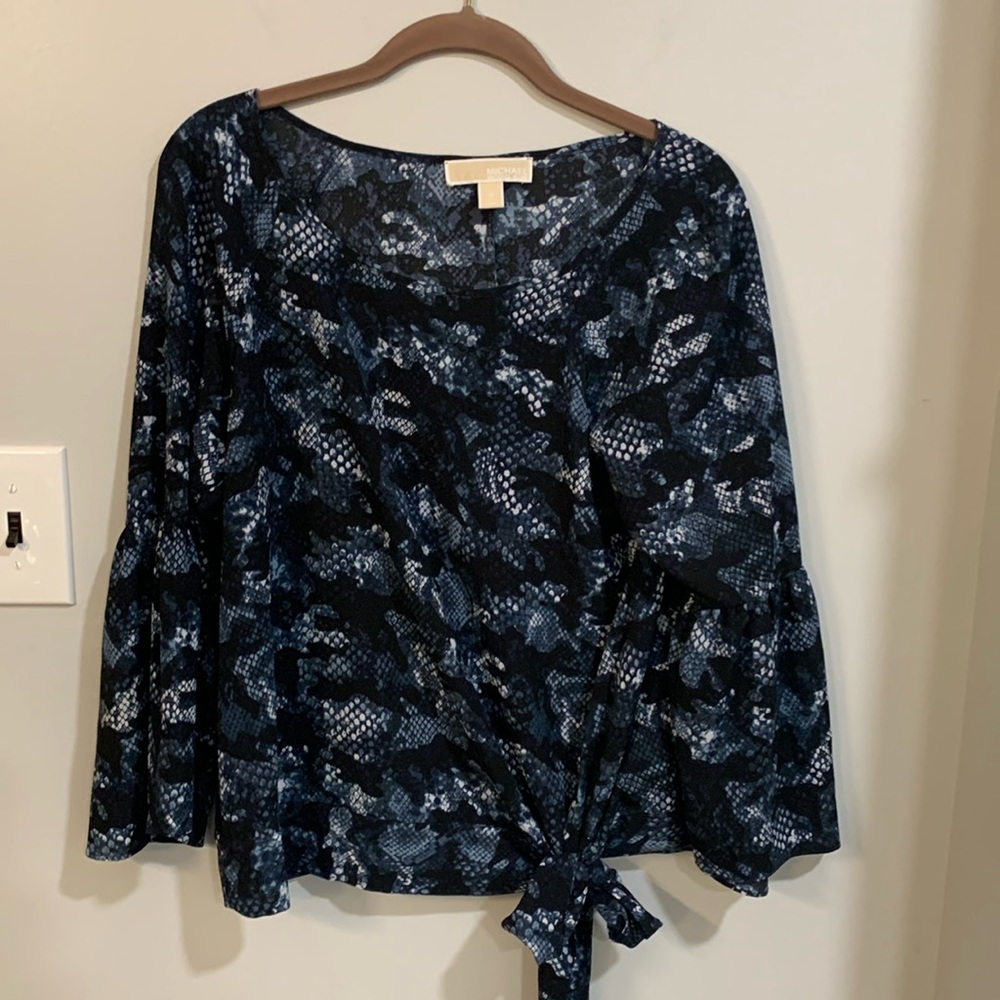 MICHAEL‎ Michael Kors Blue Abstract Snake Print Tie-Waist Blouse Size Medium